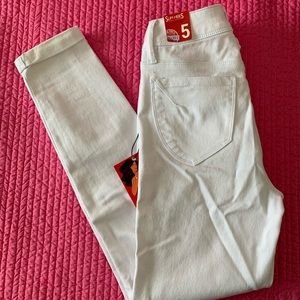 NWT White Skinny Jeans